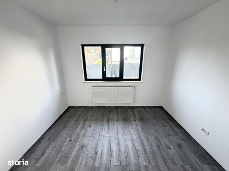 Casă cu 4 camere în Valea Lupului