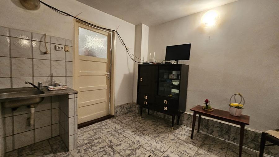 Casă cu 2 camere cu Canalizare în Ultracentral