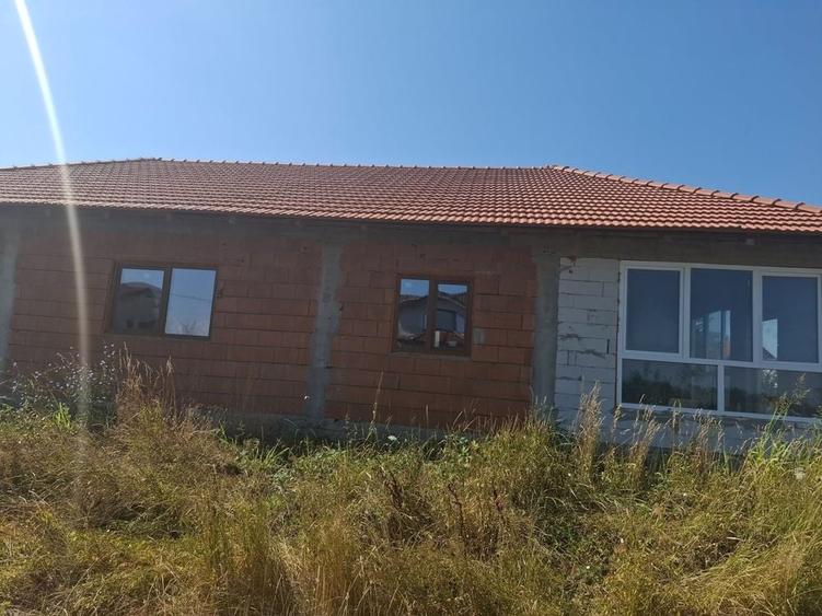 Casă cu 3 camere în Fântânele