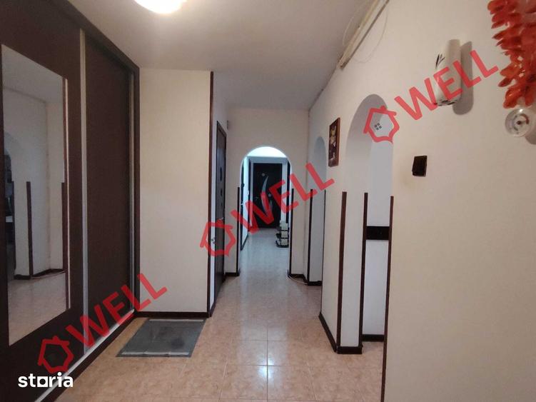 Apartament cu 3 camere decomandat în Central