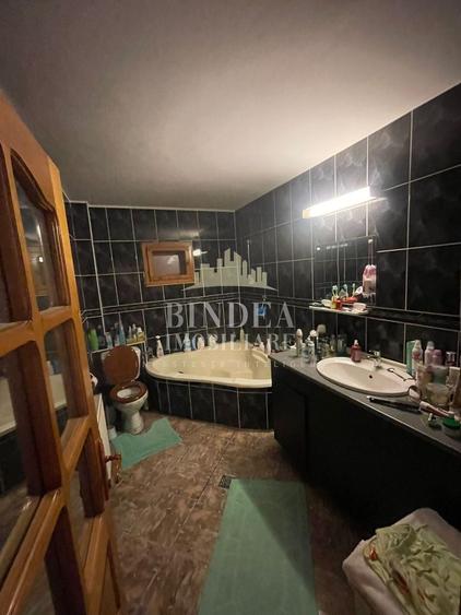 Casă individuală cu 5 camere cu Canalizare în Giarmata