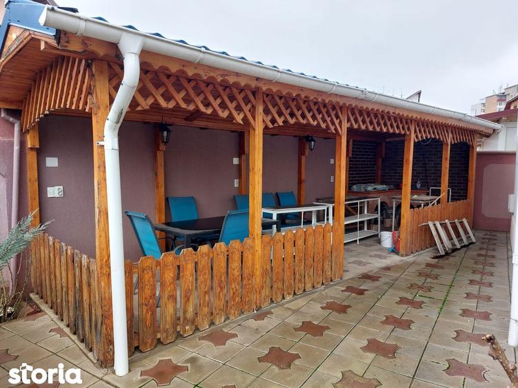 Casă cu 5 camere cu Teren 361 Mp în Micro 5