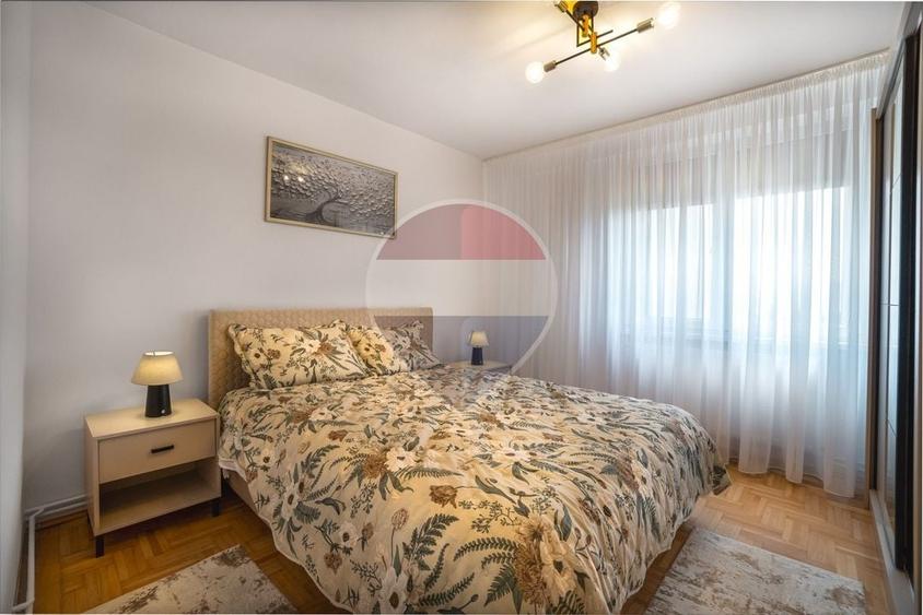 Apartament cu 3 camere decomandat, mobilat în Vlahuță