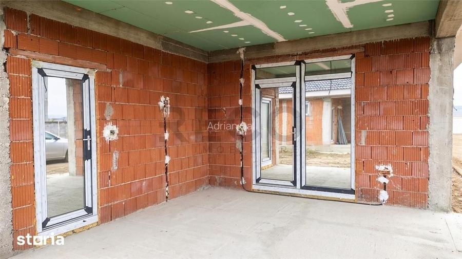 Casă cu 3 camere cu Teren 553 Mp în Oșorhei