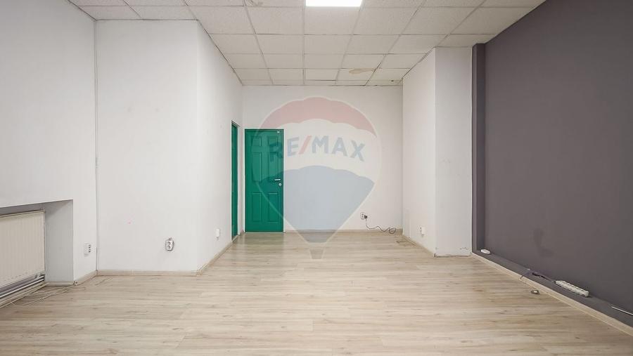 Spațiu comercial, de 65 mp, în Hărmanului