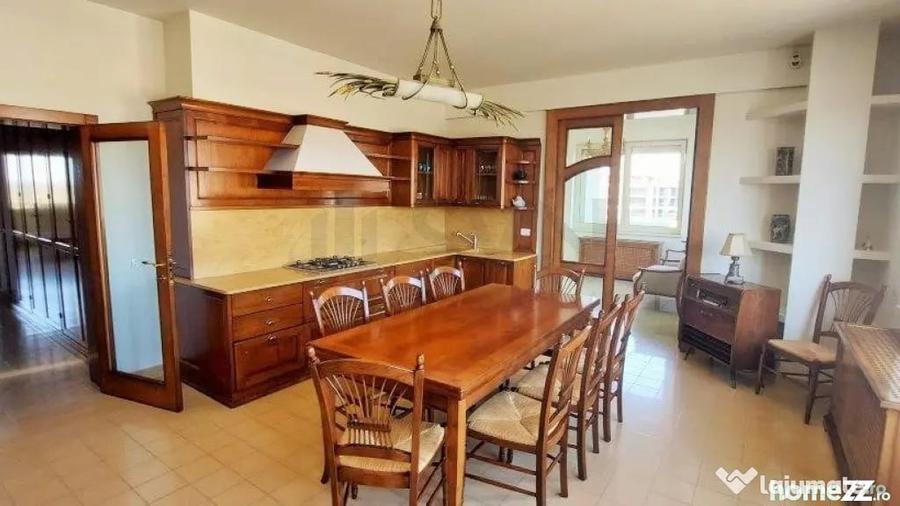 Spațiu comercial, de 350 mp, în Herăstrău