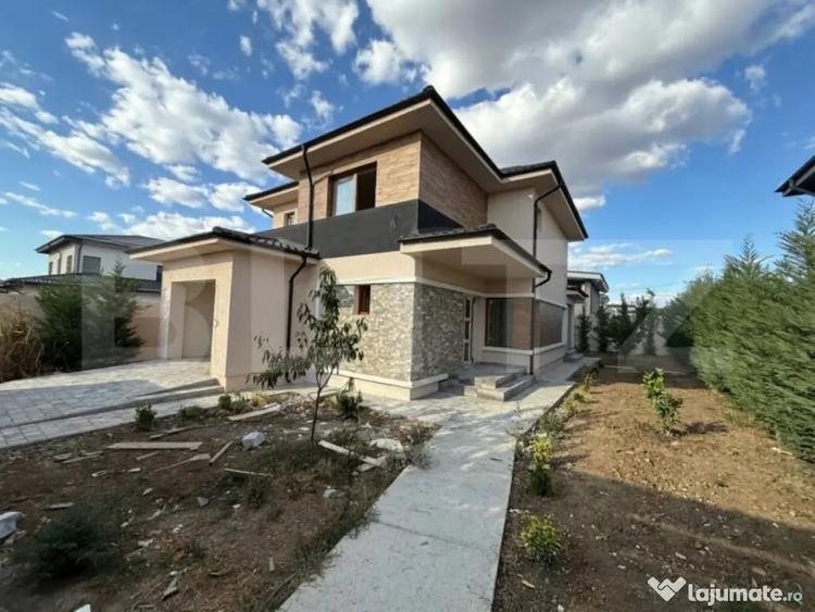 Casă cu 4 camere cu Teren 454 Mp în Central
