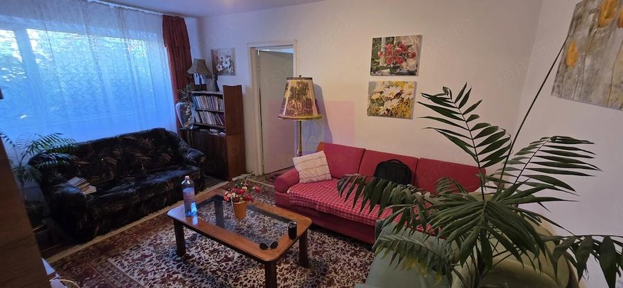 Apartament cu 2 camere semidecomandat în Milcov