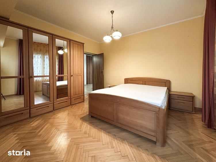 Apartament cu 3 camere decomandat, mobilat în Vitan