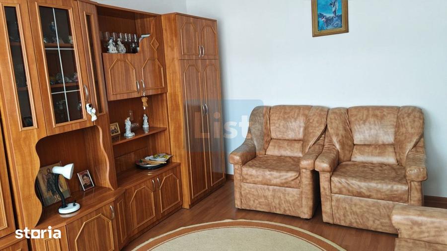 Apartament cu 4 camere decomandat în Gară