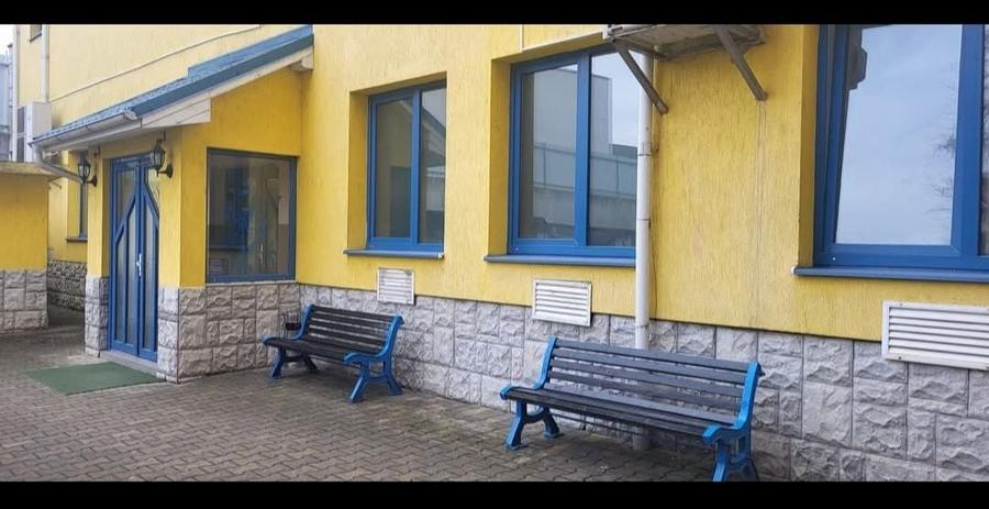 Spațiu comercial, de 300 mp, în Exterior Vest