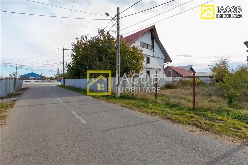 Casă individuală cu 4 camere cu Canalizare în Săvinești