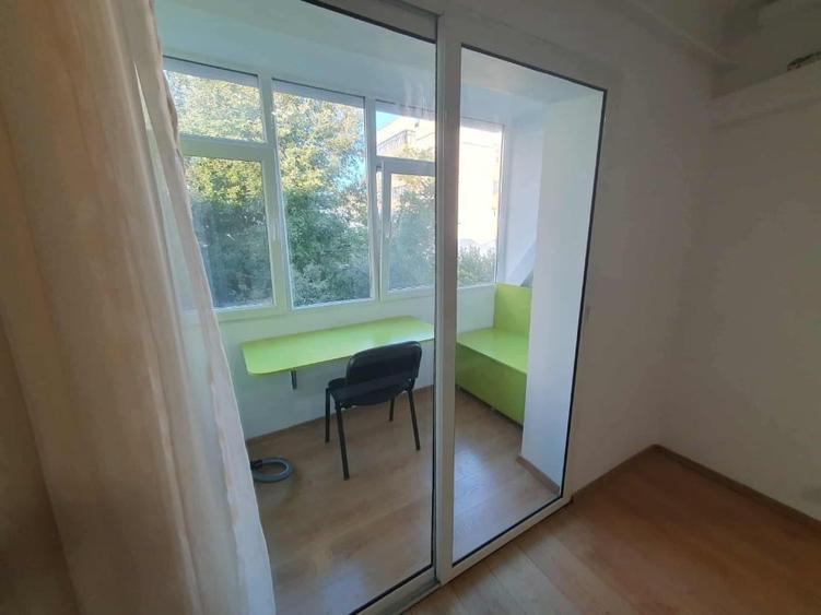 Apartament cu 2 camere decomandat, mobilat în Nicolina