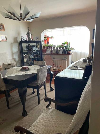 Apartament cu 2 camere decomandat în Vest