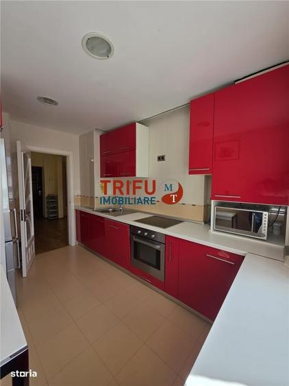Apartament cu 3 camere decomandat în Central