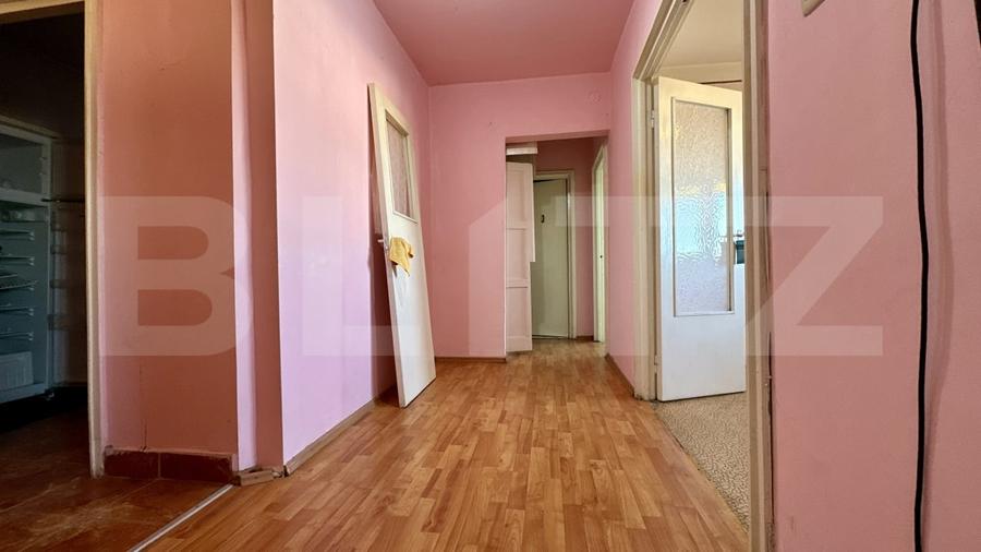 Apartament cu 3 camere decomandat în Nufărul