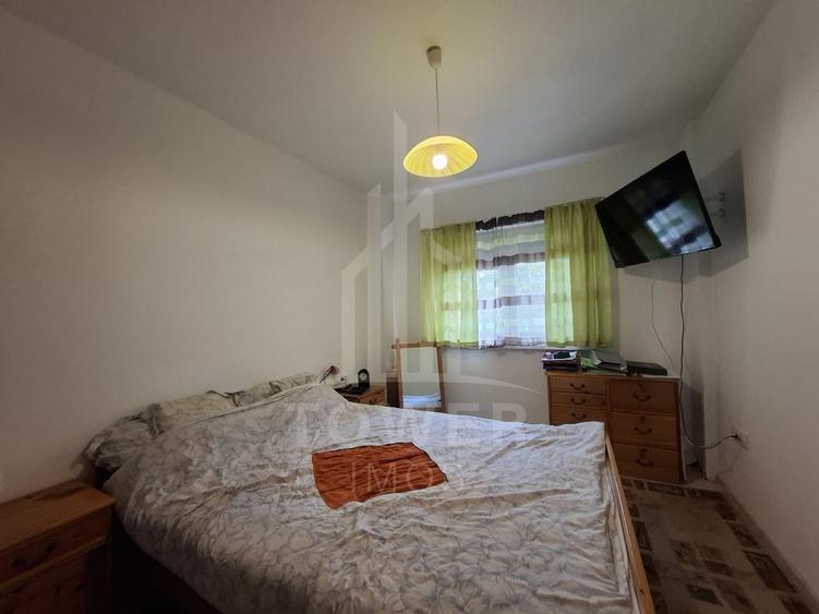 Apartament cu 4 camere decomandat în Vasile Aaron