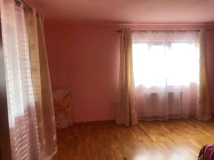 Duplex cu 5 camere cu Canalizare în Viforâta
