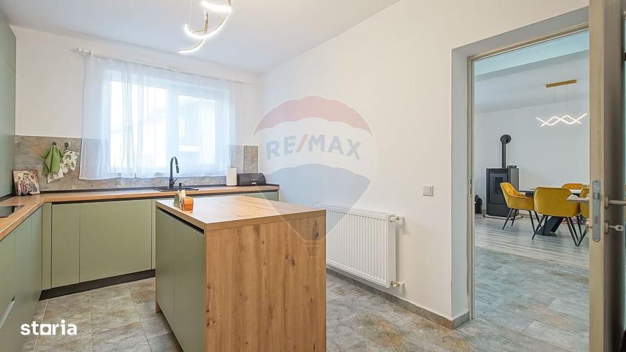 Casă cu 4 camere cu Teren 293 Mp în Central
