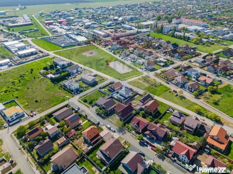 Casă cu 4 camere cu Teren 517 Mp în Vladimirescu
