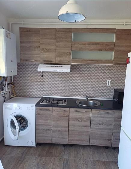 Apartament cu 2 camere decomandat în Florești