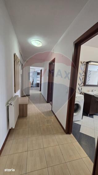 Apartament cu 3 camere în Vitrometan
