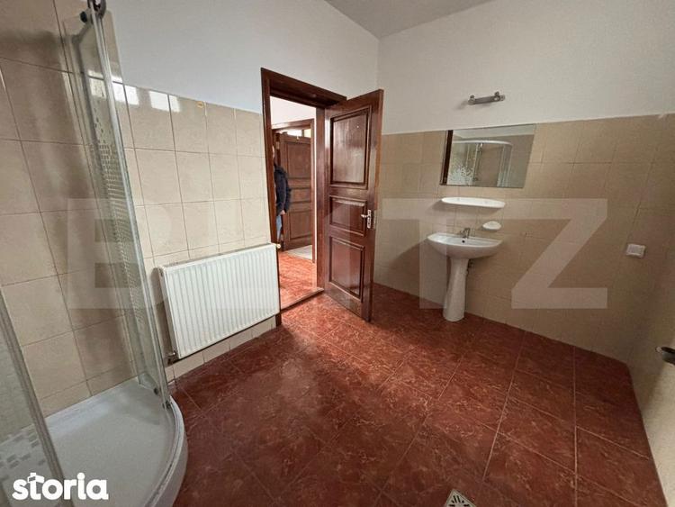 Spatiu de inchiriat 2 camere cu balcon privat, Centru Civic, aproape d - 6