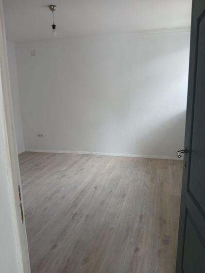 Apartament cu 2 camere decomandat în Iosia