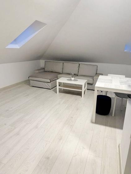 Apartament cu 2 camere decomandat, mobilat în Dumbrăvița
