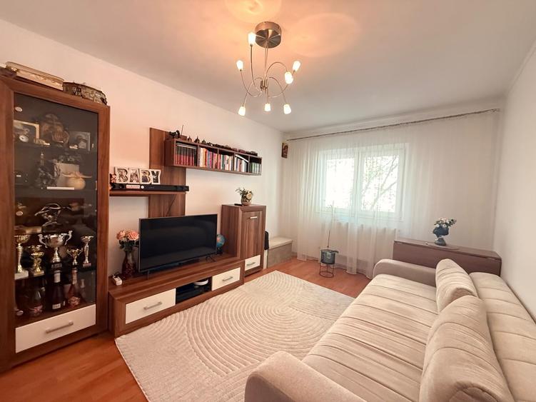 Apartament cu 3 camere - renovat - 61 MPU - Nicolina Lidl - 2