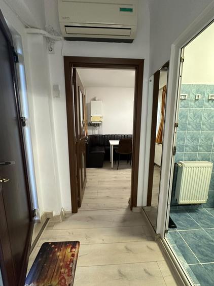 Apartament cu 2 camere semidecomandat, mobilat în Vitan