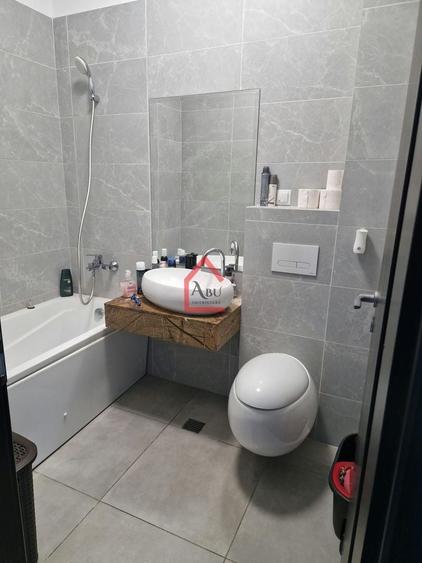 Apartament cu 2 camere semidecomandat, mobilat în Nicolina