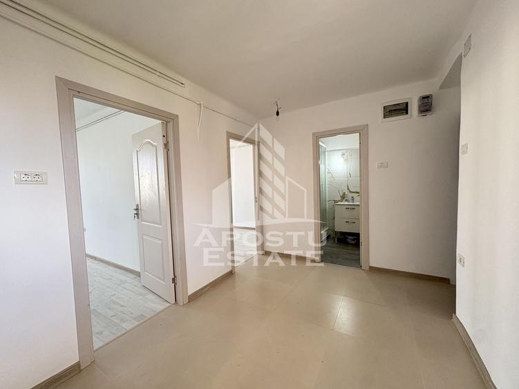 Apartament cu 2 camere decomandat, mobilat în Medicină
