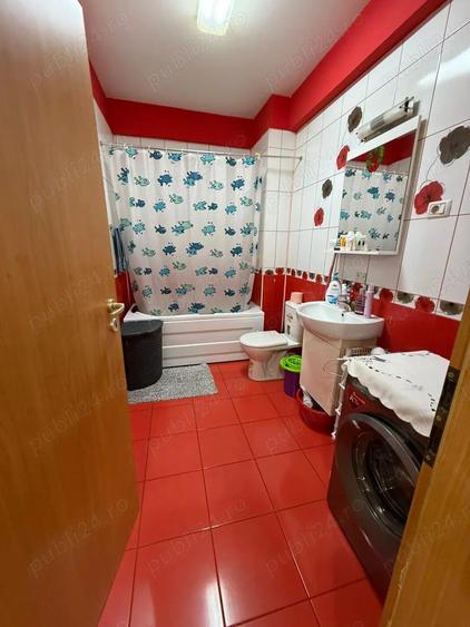 Apartament cu 2 camere decomandat în Girocului