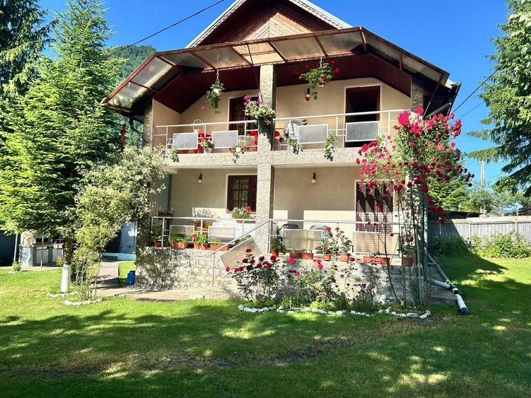 Casă cu 4 camere în Lepșa