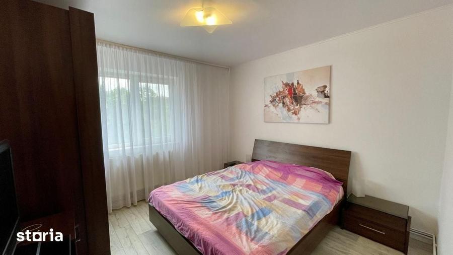 Apartament cu 3 camere decomandat în Central