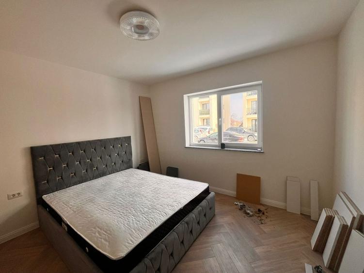 Apartament cu 2 camere semidecomandat, mobilat în Lisaura