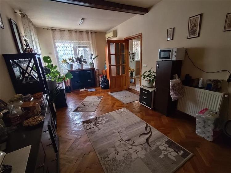 Casa 3 camere in zona Lupeni - 5