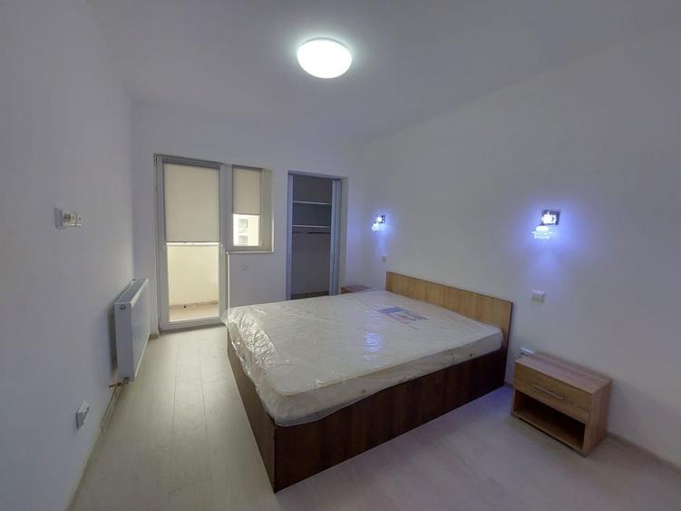 Apartament cu 2 camere semidecomandat în Runcu
