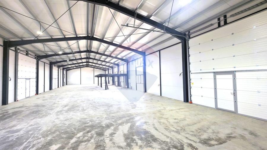 Spațiu industrial, de 580 mp, în Exterior Nord