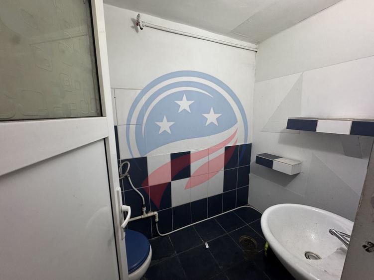 Apartament cu 4 camere semidecomandat în Ultracentral