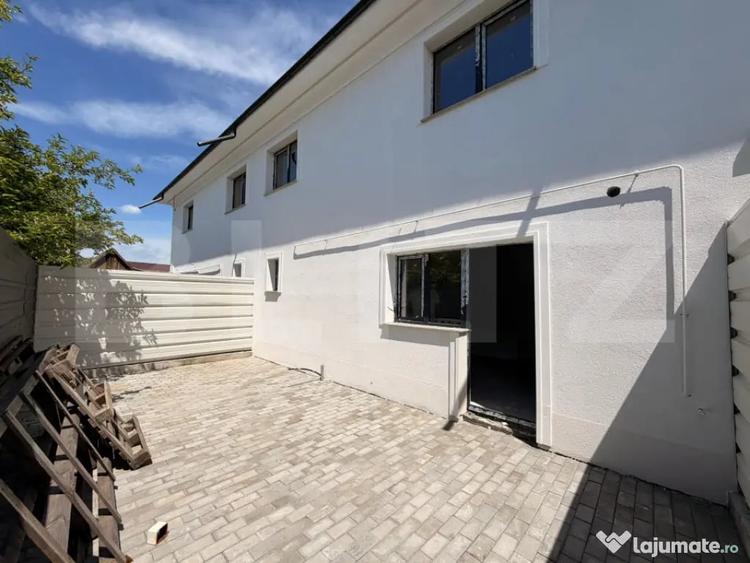 Apartament cu 4 camere decomandat în Central
