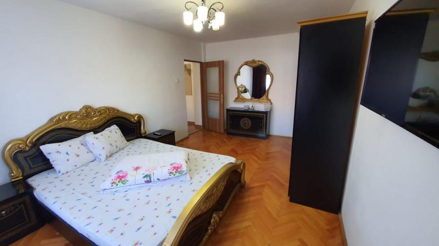 Apartament 2 camere decomandat zona Vasile Milea - 1