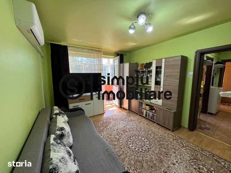 Apartament cu 3 camere în Brazda lui Novac
