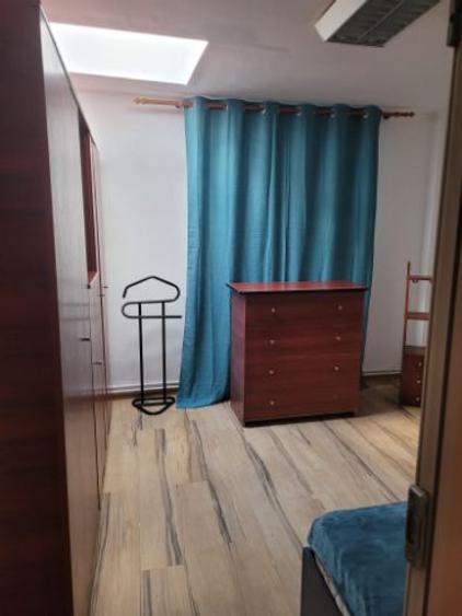 Apartament cu 3 camere în Mihai Bravu