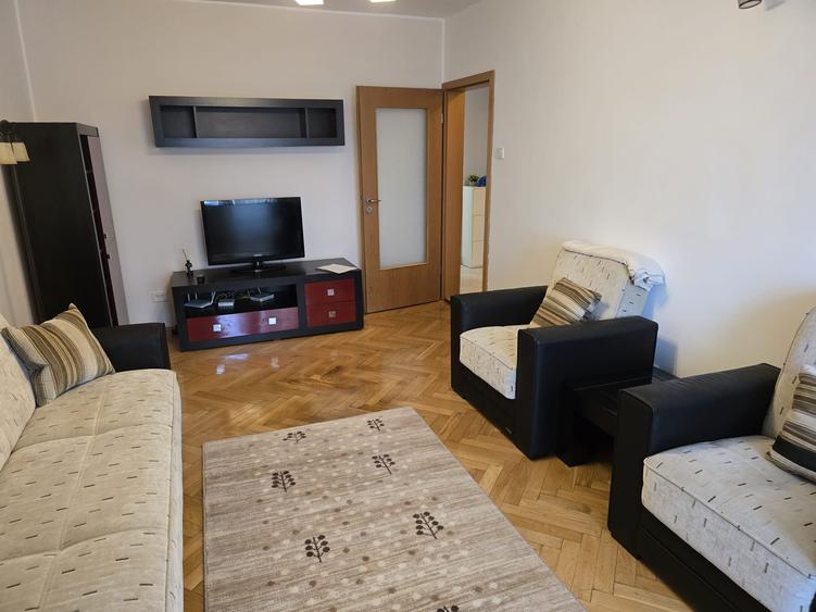 Faleza Nord- Azilul de Batrani , str.Unirii,  3 camere mobilat si utilat - 1
