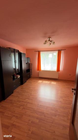 Casă cu 3 camere cu Teren 2200 Mp în Micula