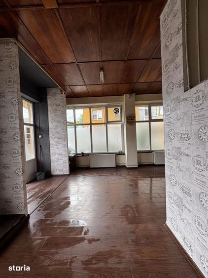 Spațiu comercial, de 47 mp, în Central