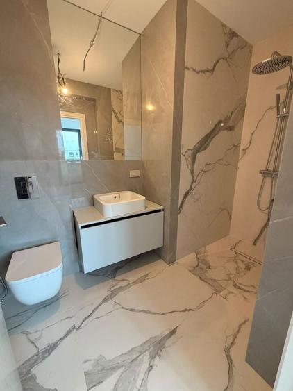Apartament cu 4 camere decomandat în Iancu Nicolae