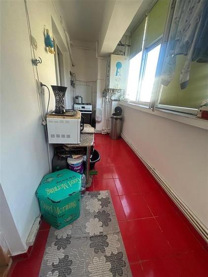 Apartament cu 3 camere decomandat în Dacia